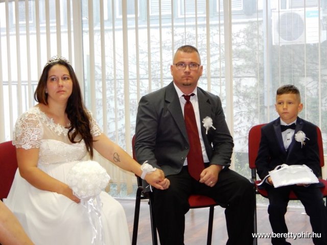 Szertartás a kórházban 25